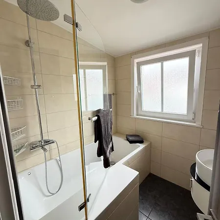 Charmantes In 아파트 데틴겐안데에름스